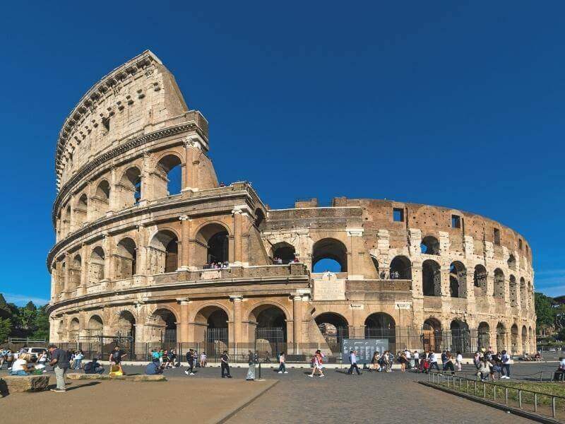 Colosseum-Rome-Best-Attractions.jpg